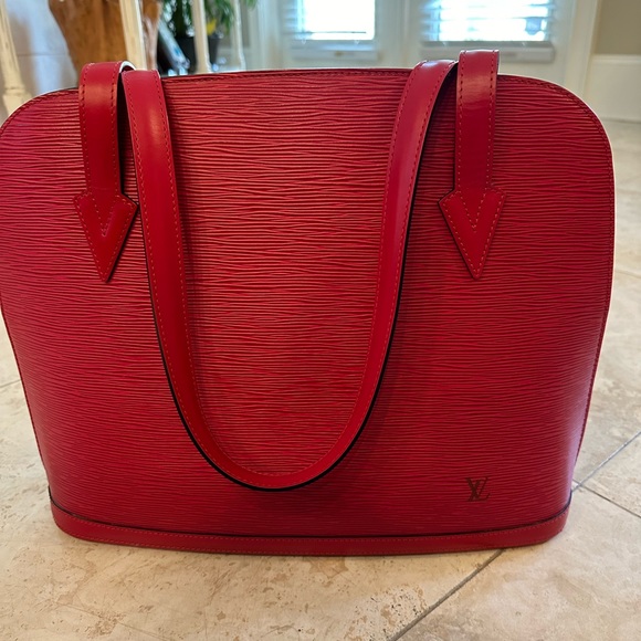 Louis Vuitton Red Epi Lussac Shoulder Bag EUC - Picture 3 of 7